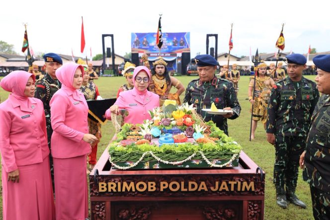 
 HUT ke-80 Korps Brimob Polri Kapolda Jatim Tegaskan Profesionalisme dan Humanisme