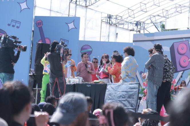 
 Jember Tampilkan Keunggulan Daerah di Karnaval SCTV 2025, Jalan Sehat Sampai Panggung Hiburan