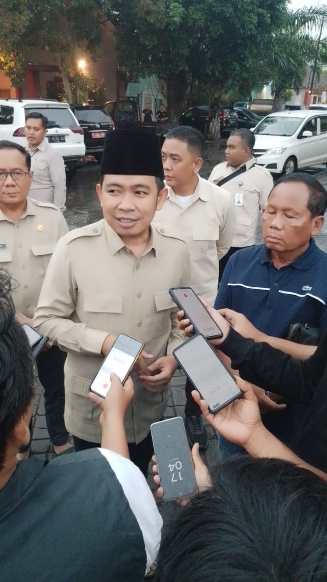 
 Gus Bupati Melalui Program Bunga Desaku Kecamatan Kencong Perkuat Sebagai Kawasan Penggerak Ekonomi