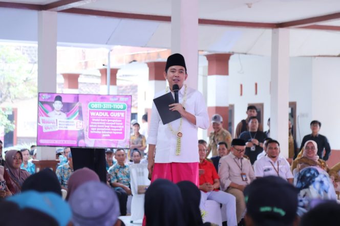 
 Gelar Pertemuan dengan RT/RW se-Bangsalsari, Tampung Keluhan Warga Sekaligus Beri Solusi