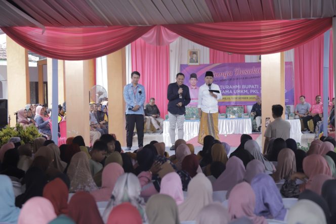 
 Gus Fawait: UMKM Tak Butuh Teori, Pemkab Jember Hadir dengan Program Mlijo Cinta