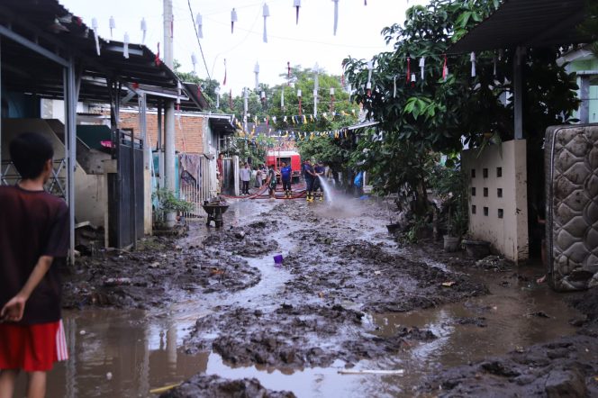 
 Pemkab Jember Tegaskan Komitmen Penataan Tata Ruang Usai Banjir di Perumahan Villa Tegal Besar