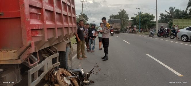 
 Terjadi Lakalantas “Niat Ingin Jemput Istri Pulang dari Kerja, Malah Ketabrak Mobil” Desa Air Padang kecamatan Lais