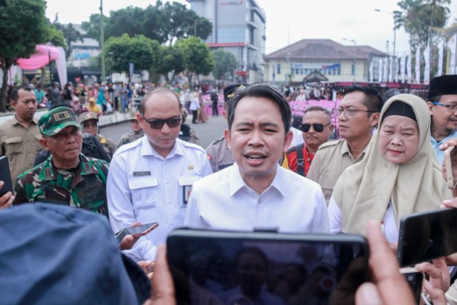 
 Launching Gerobak dan Rombong “Mlijo Cinta”, Bukti Nyata Keberpihakan Pemkab Jember pada Ekonomi Rakyat