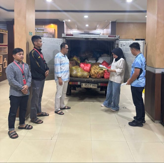 
 Cek Pasokan Bama Minggu Pagi, Kalapas Kelas I Bandar Lampung: Pastikan Jumlah Sesuai dan Steril Barang Terlarang