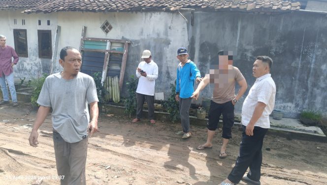 
 Oknum anggota Polsek labuhan ratu dan Kadus terlibat pengukuran tanah bermasalah di Lampung timur