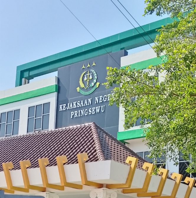 
 Tokoh masyarakat dan aliansi wartawan media online , akan laporkan kakon Wates , Pringsewu terkait terindikasi adanya penyalahgunaan anggaran BUMDES Arta guna guna ke Kejari Pringsewu