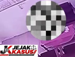 Viral. Oknum Kepala Sekolah Dan Guru Berhubungan Intim Di Sebuah Kursi Di Dalam Ruangan.
